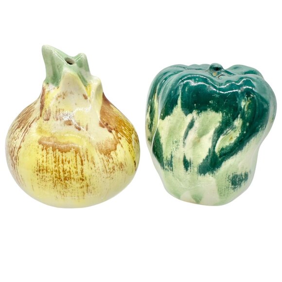 Vintage Ceramic Onion and Bell Pepper Salt And Pepper Shakers Unique - Picture 5 of 7
